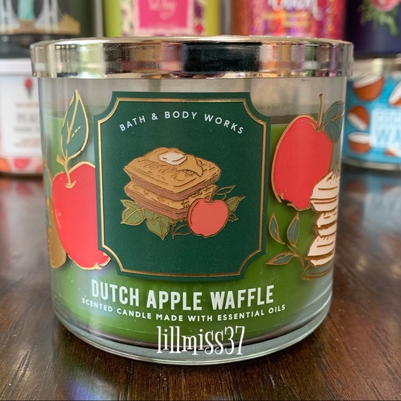 BRAND NEW BATH AND BODY WORKS 3 WICK CANDLE - Picture 3 of 3